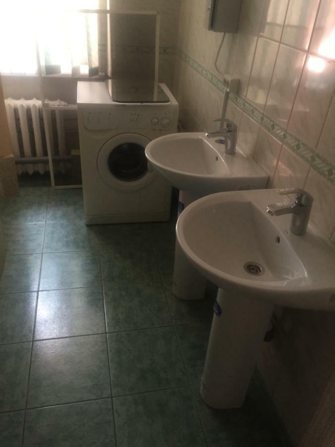 赫尔松 Подушка旅舍 外观 照片